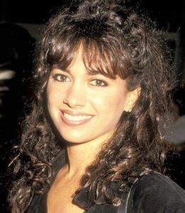 Susanna Hoffs - Net Worth 2022, Salary, Age, Height, Bio, Family, Career