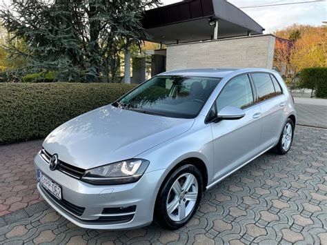 VW Golf 7 2 0 TDI BMT COMFORTLINE LED BIXENON MLF PARK PILOT SERVISNA