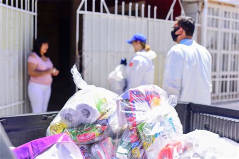 Entrega Gobierno Municipal Apoyos Alimentarios En La Colonia Sahuaros