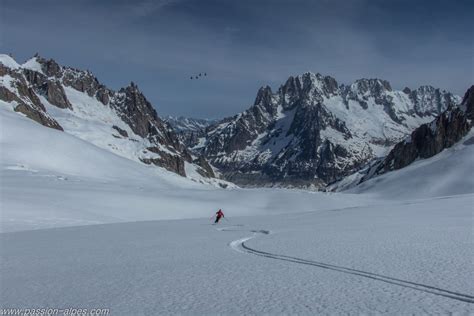 Vallée blanche à ski avec un guide Passion Alpes Guide