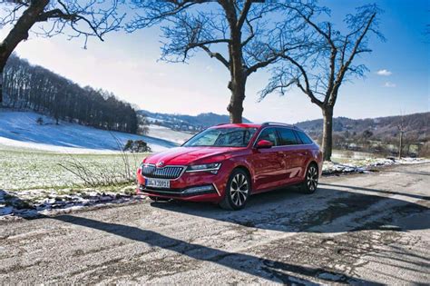 Škoda SUPERB COMBI iV Style 1 4 TSI PHEV im Test Fahrbericht