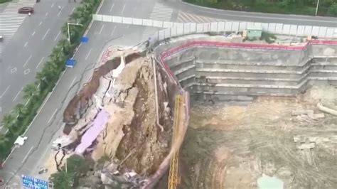 No Casualties In Sudden Road Collapse In S China Youtube