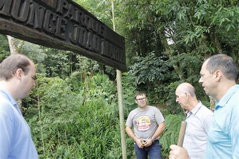 Anízio de Souza visita Parque Monge João Maria Rádio Colmeia FM