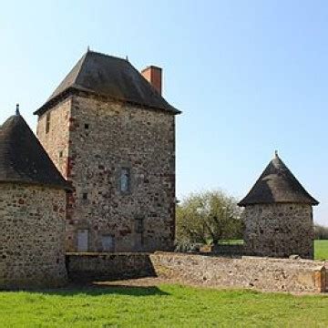 Combien d abbayes monastères et prieurés dans l Allier