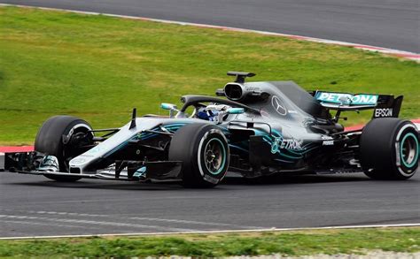 Mercedes Launches New 2019 F1 Car Uk