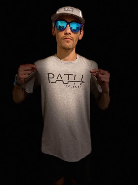Path Projects Apparel Review (2024) - DOCTORS OF RUNNING