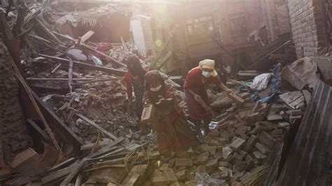 PHOTOS: Nepal earthquake, inside the aftermath - ABC7 Chicago