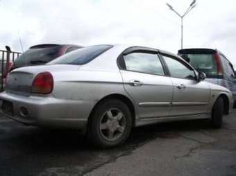 1999 Hyundai Sonata specs