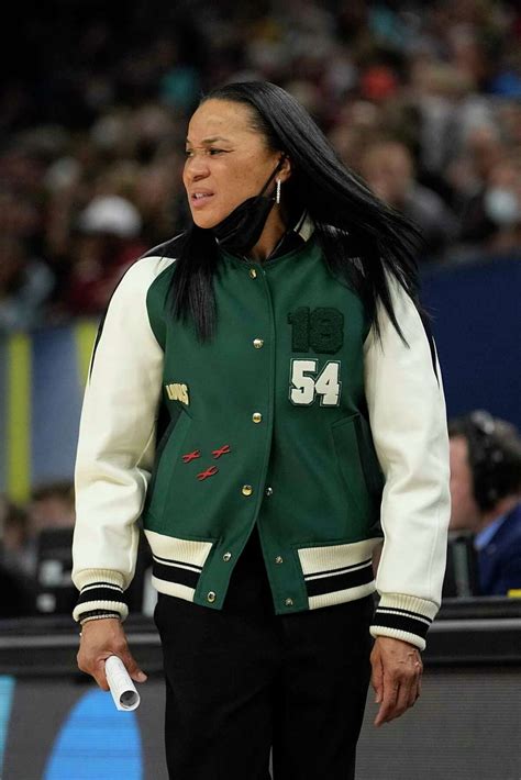 Dawn Staley Leads South Carolina Over Uconn For Second Ncaa Title