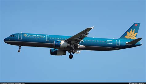 Vn A Vietnam Airlines Airbus A Photo By Suparat