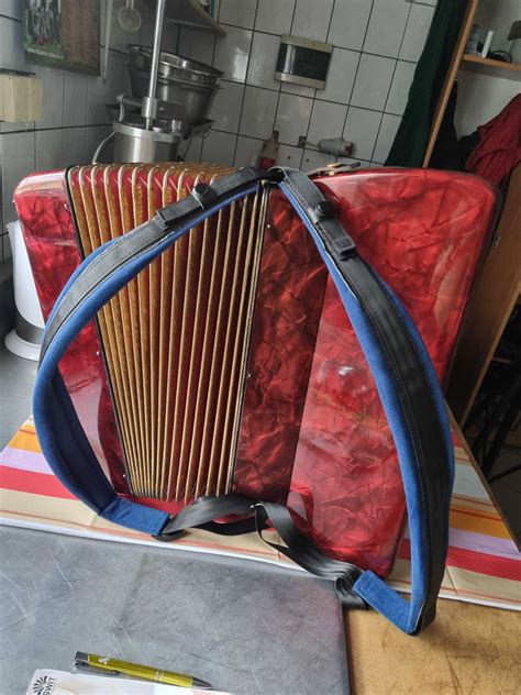 Sprzedam akordeon Hohner tango 2 m Myślenice OLX pl