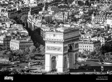 Arc de triomphe aerial hi-res stock photography and images - Alamy