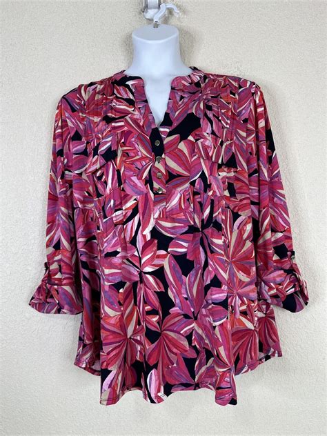 Nwt Cocomo Womens Plus Size 3x Fusha Floral Pocket V Neck Blouse 34