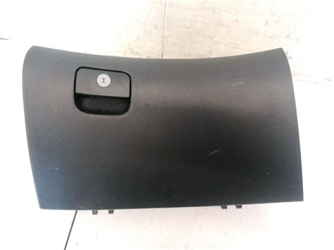 845102r010wk 84510 2r010wk Glove Box Assembly Hyundai I30 2011 16l