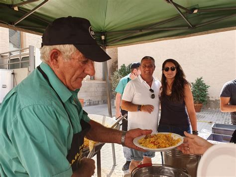 Mucha Participaci N En La Carrera De Cintas Y En La Paella Gigante