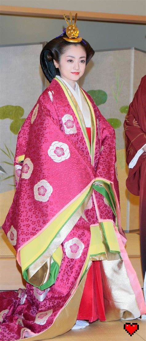 Yumi Adachi 安達祐實Japanese actress 平安时代的十二单 Japan Heian era costume