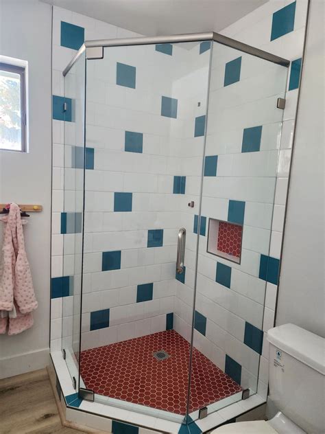 775 glass & shower doors Offers Frameless Shower Doors in Reno, NV 89512