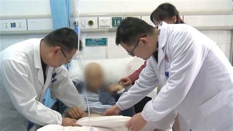 17歲少年腹部隆起似懷孕 右腎竟有足球大小腫瘤只得整個切除 每日頭條