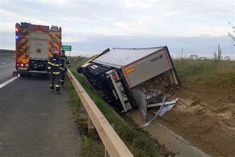 Accident Pe Autostrad Ntre Arad I Timi Oara Un Tir A Ajuns N An