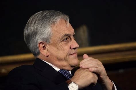 Sebastián Piñera nombra a su nuevo gabinete y confía en figuras de su