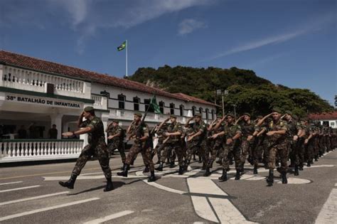 38bi Visita Do Comandante Da 1ª DivisÃo De ExÉrcito