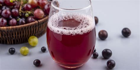 Opting for Organic Grape Juice: The Superior Choice