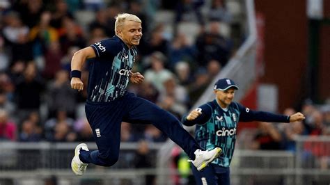 Tata Ipl Mini Auction Sam Curran Becomes Most Expensive Player