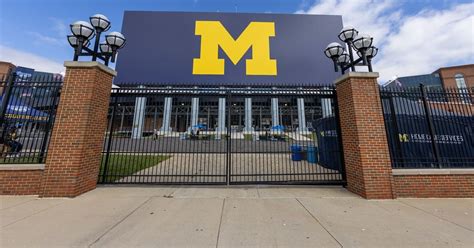 Michigan trending for four-star top target on 247Sports Crystal Ball