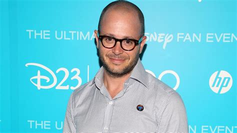 Damon Lindelof Renews Overall Deal With Warner Bros TV