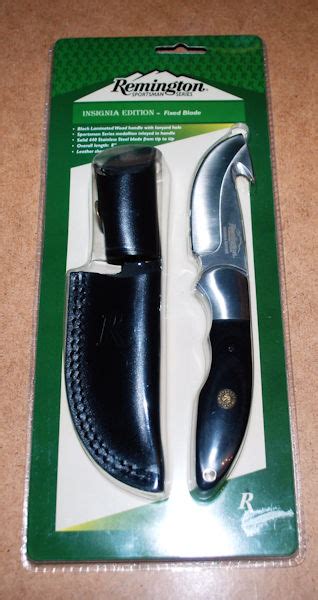 Remington Sportsman Series Insignia Edition Fixed Blade Gut Hook Field