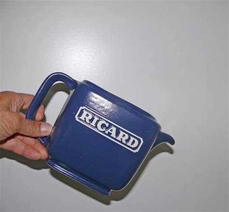 PICHET ANCIEN EN céramique bleu de la marque RICARD contenance 1 litre