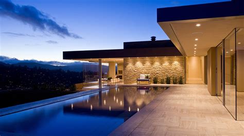 Garay Residence Stunning Contemporary Home With Spectacular Views Of