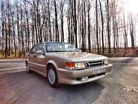 Golden Saab 9000 Talladega