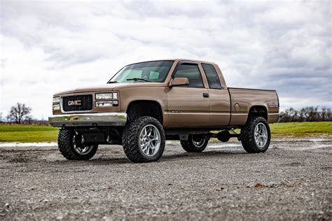 View build 4 Inch Lifted 1997 GMC 1500 | Rough Country