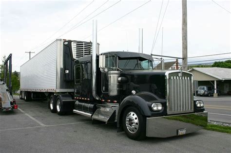 Pin By Mark Maida On Kenworth Conventional Kenworth Trucks Kenworth