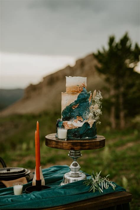 Montana Wildflower Elopement Styled Shoot In The Beartooths The