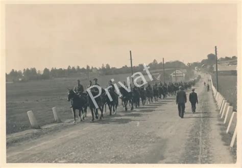 FOTO WK II Soldaten Vormarsch Beritten Polenfeldzug 1939 Art Rgt 157