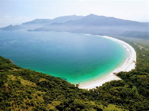 Discover Lopes Mendes Beach, a paradise on Ilha Grande - Brazil