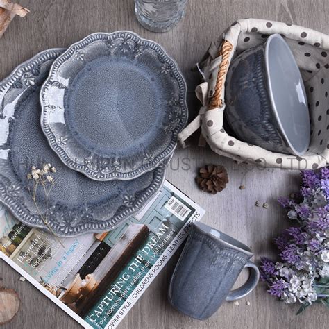 Durable Stoneware Embossed 20PCS Dinner Set With Reactive Glaze China