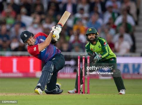 England Wicket Keeper Photos and Premium High Res Pictures - Getty Images