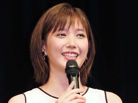 本田翼“お色気＆同性ウケ”に路線変更？ 熱愛報道でファンがアンチ化「ゲームオタク媚びの失敗」から学んだもの