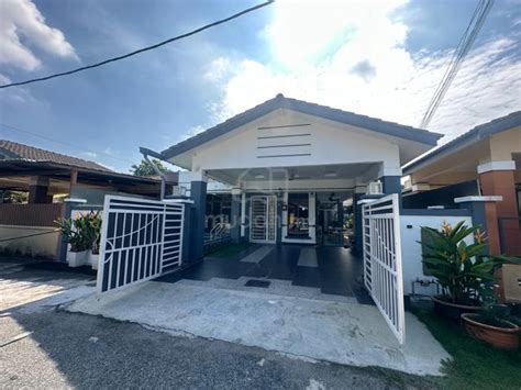 Single Storey Semi D Fully Furnished In Tmn Merak Mas Melaka House