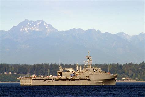 Naval Photos Uss Ogden Lpd 5