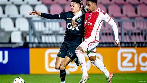 Jong Ajax Is Net Te Onzorgvuldig In De Afronding En Verliest Nipt Van