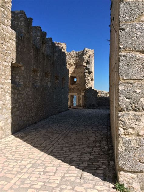 The Fortress Of Rocca Calascio In Abruzzo Italy Hubpages