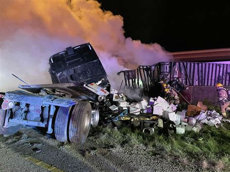 I 35 Northbound Lanes Now Open Following 18 Wheeler Crash