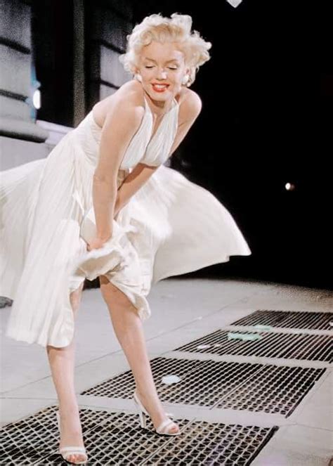 Pin By Connie On Classic Tv Marilyn Monroe White Dress Marilyn