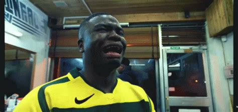 Shaq Crying GIF - Shaq Crying Sad - Discover & Share GIFs