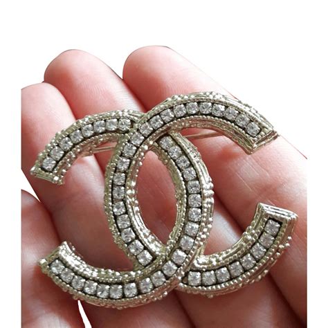 Chanel Brooch Golden Metal Ref Joli Closet