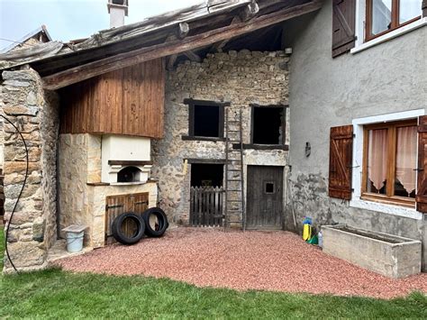 Vendre Maison Ancienne Pi Ces Situ E Saint Bonnet Des Bruy Res